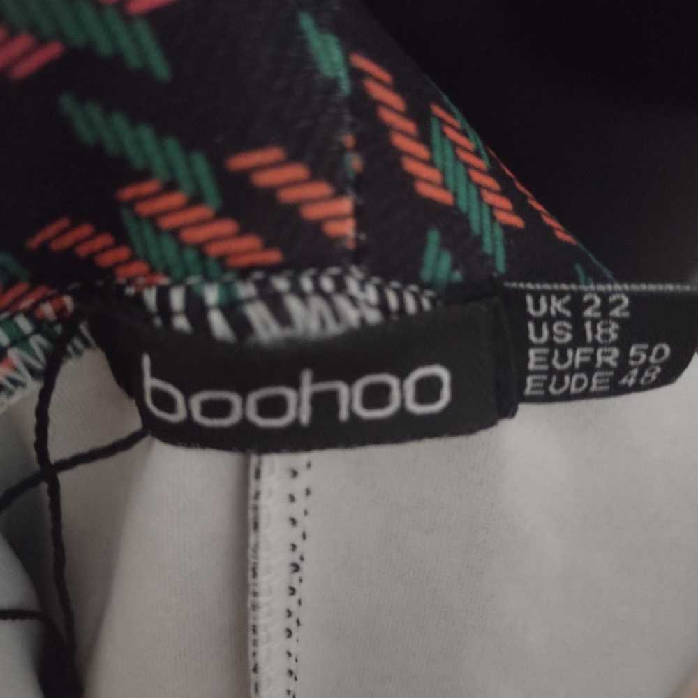 Boohoo casual blazer. Multicolored and NWOT